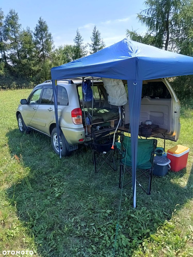 Toyota RAV4 - 4