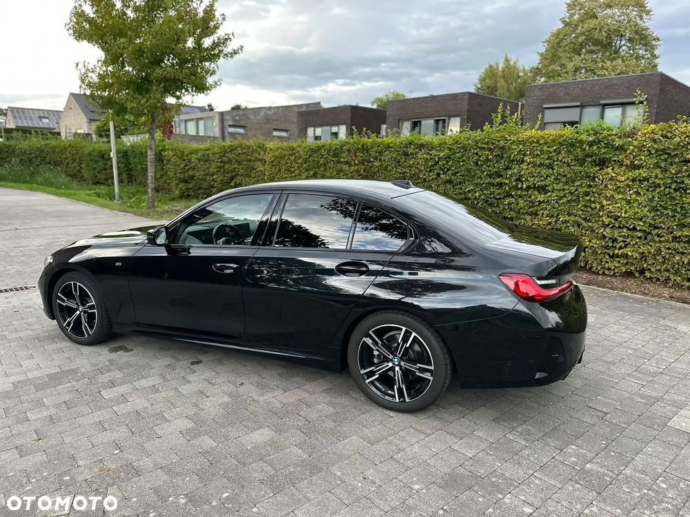 BMW Seria 3 320d xDrive mHEV M Sport - 10