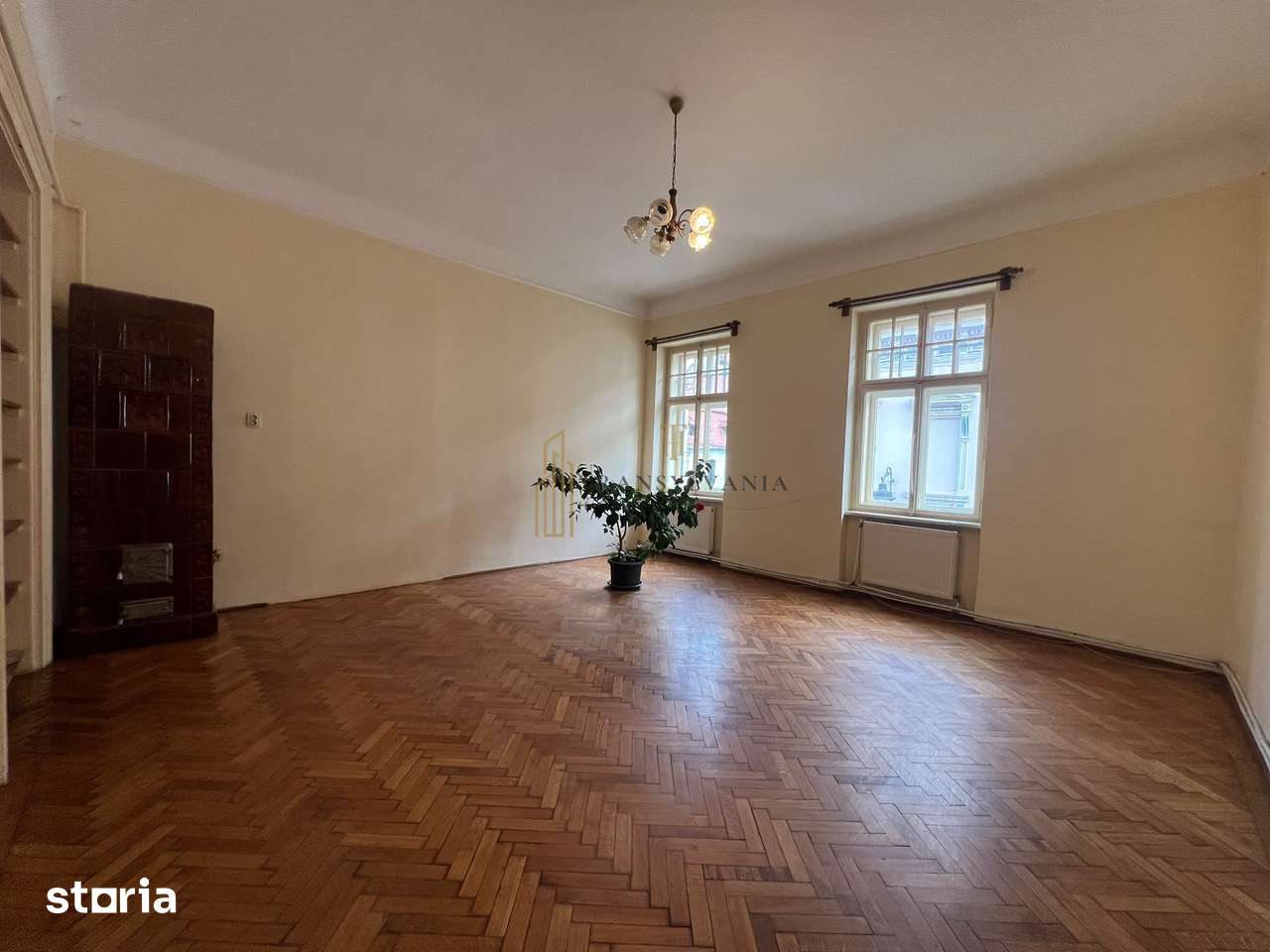Garsonieră spațioasă de închiriat în zona ultracentrală — fotografia 3