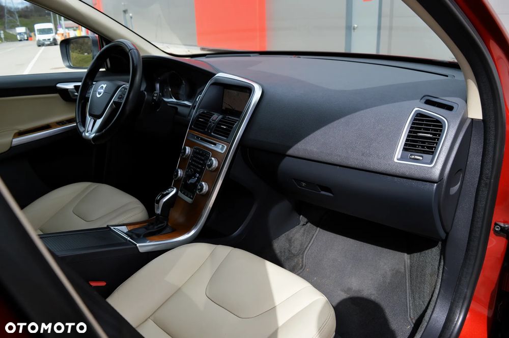 Volvo XC 60 D4 Drive-E Summum - 10