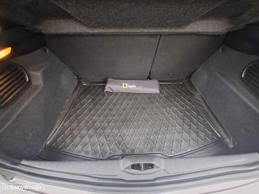 Peugeot 208 1.2 PureTech Signature - 16