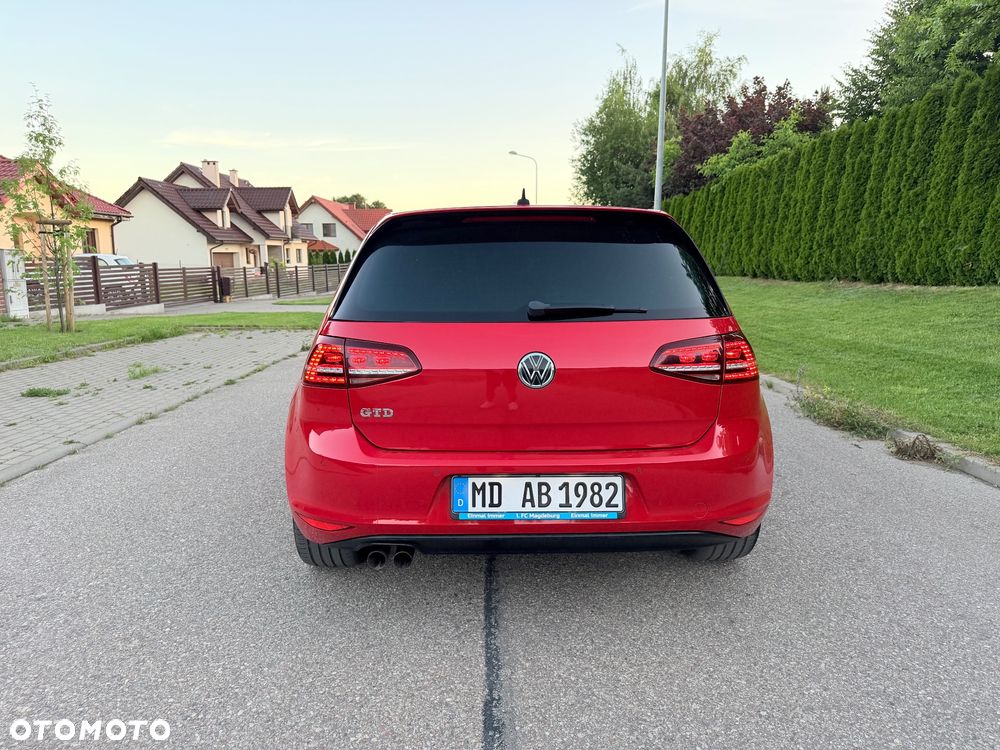 Volkswagen Golf - 3
