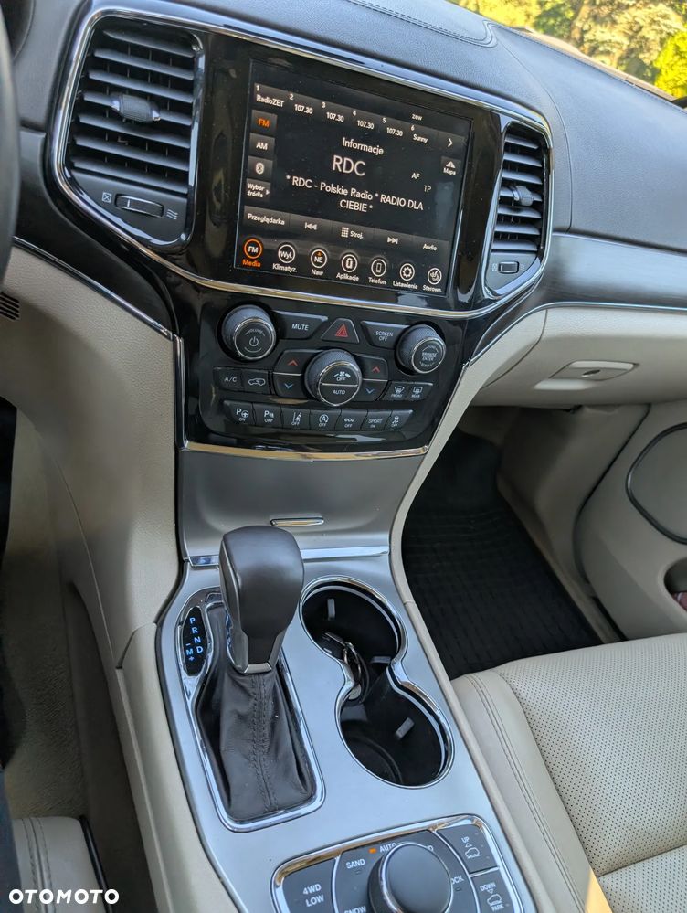 Jeep Grand Cherokee 3.6 V6 Overland - 23