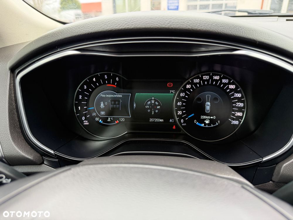 Ford Mondeo - 22