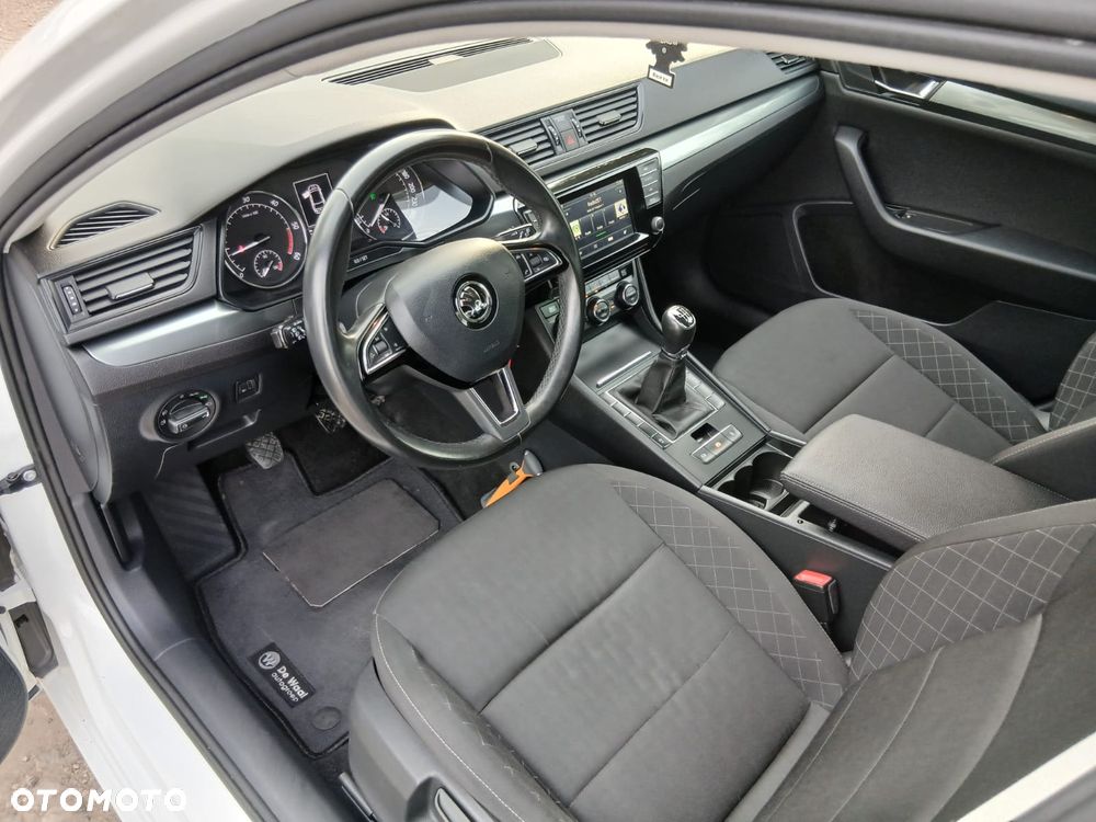 Skoda Superb 1.6 TDI Style - 20