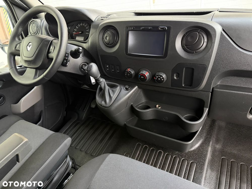 Renault Master Brygadówka Doka L3H2 - 24