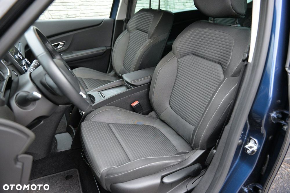 Renault Grand Scenic - 9