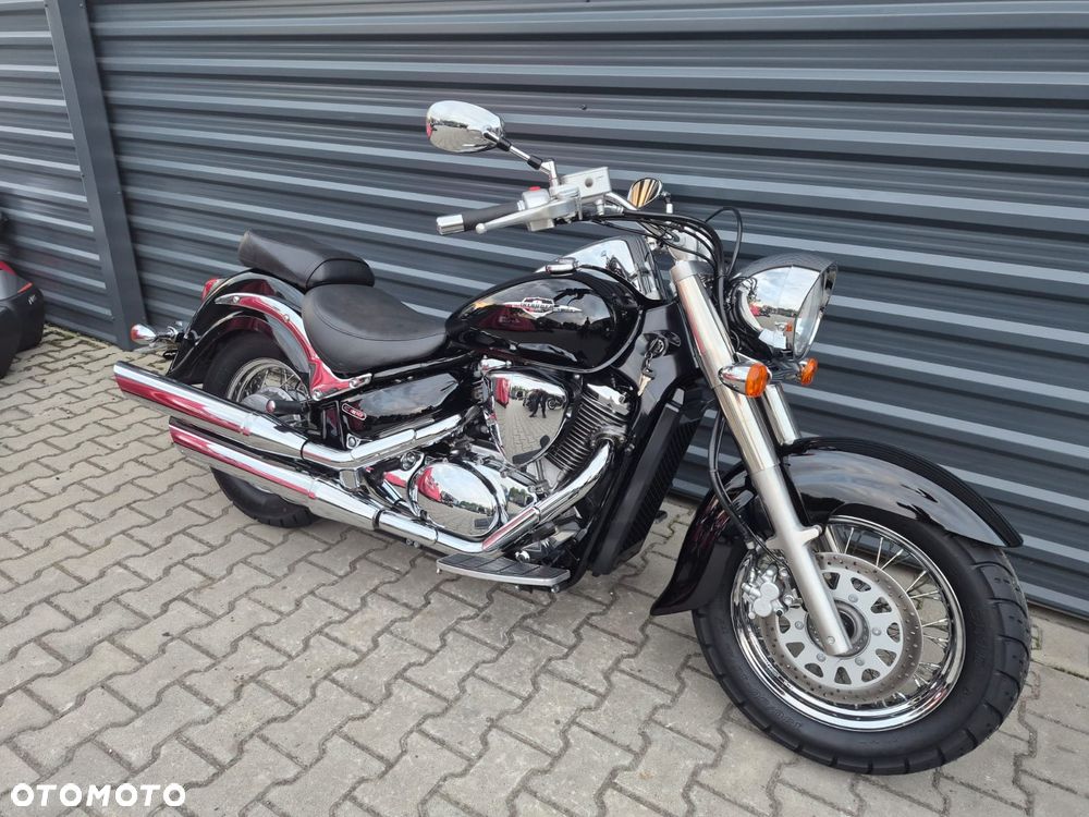 Suzuki Intruder - 2