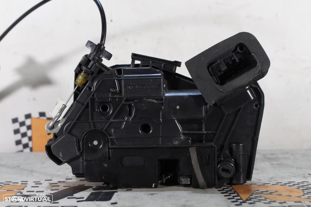 Fecho Da Porta Trás Direita Volkswagen Golf Vii (5G1, Bq1, Be1, Be2) - 1