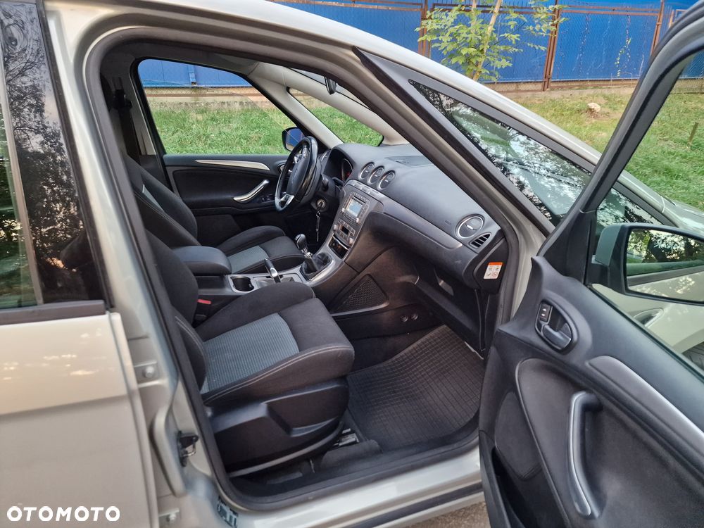 Ford S-Max 2.0 TDCi DPF Titanium - 31