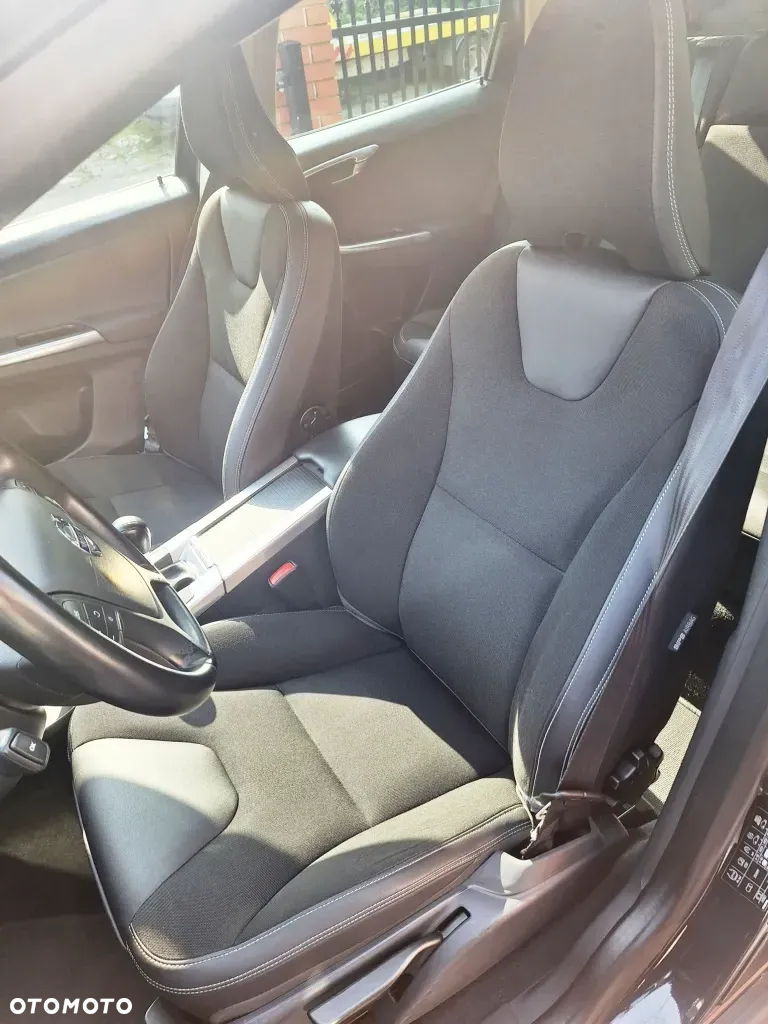 Volvo XC 60 - 8