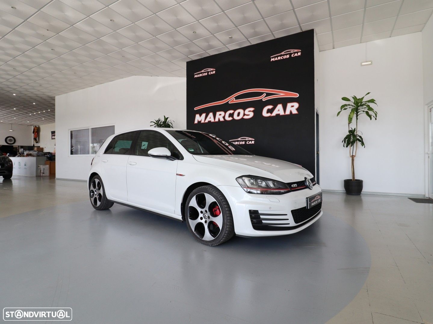 VW Golf 2.0 TSi GTi Performance - 1