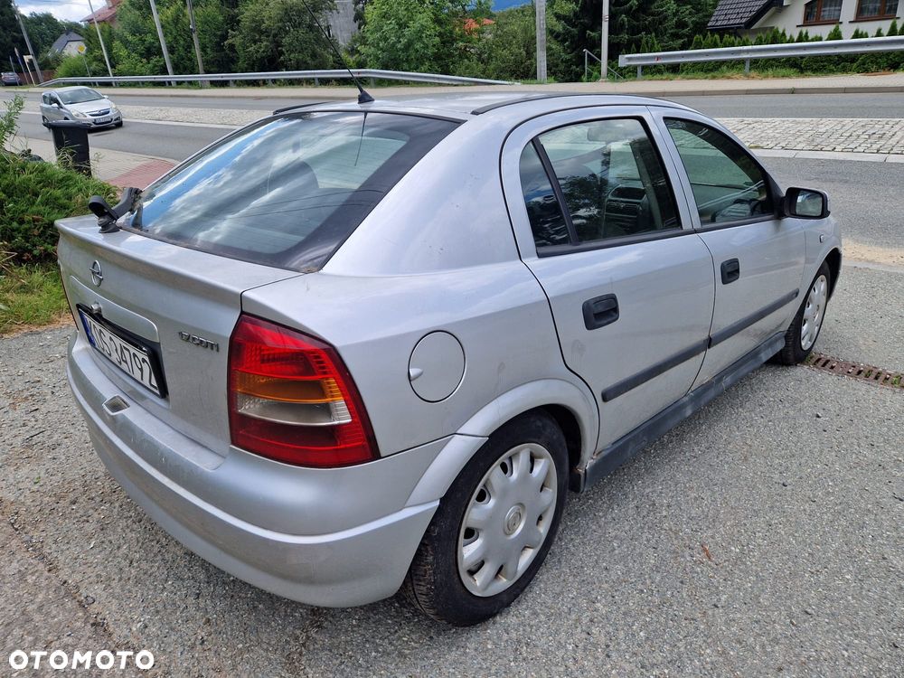 Opel Astra - 2