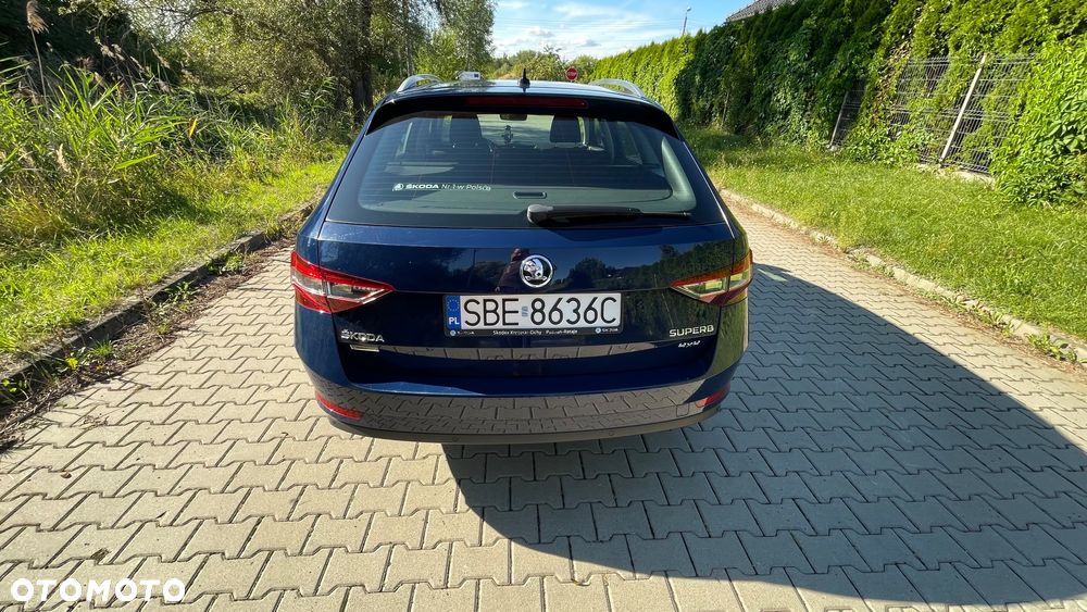 Skoda Superb 2.0 TDI 4x4 Style DSG - 4