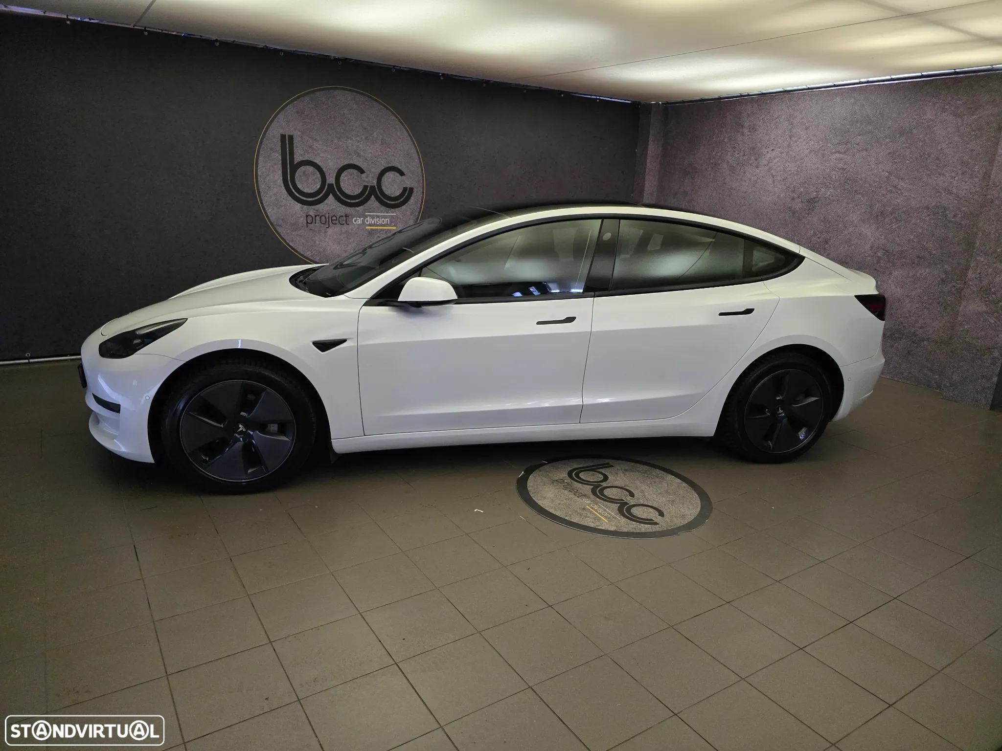 Tesla Model 3 Standard Range Plus RWD - 2