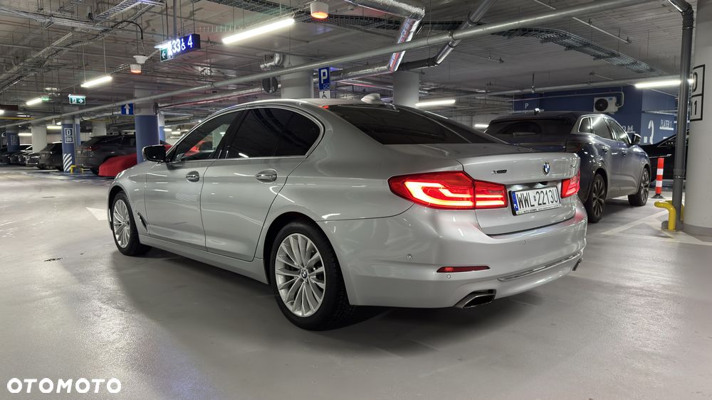 BMW Seria 5 540i xDrive Luxury Line - 14