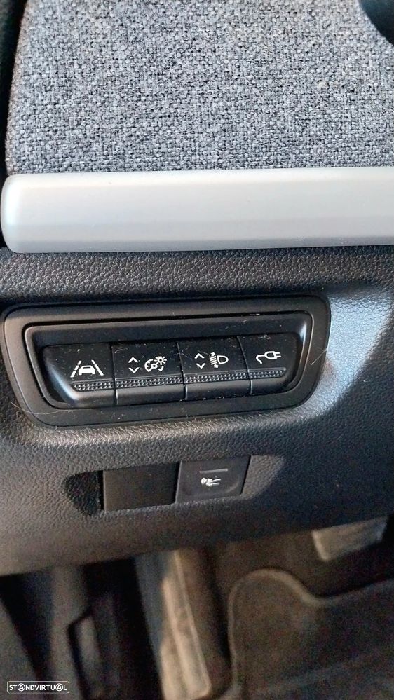 Renault Zoe (c/ Bateria) Limited 50 - 8