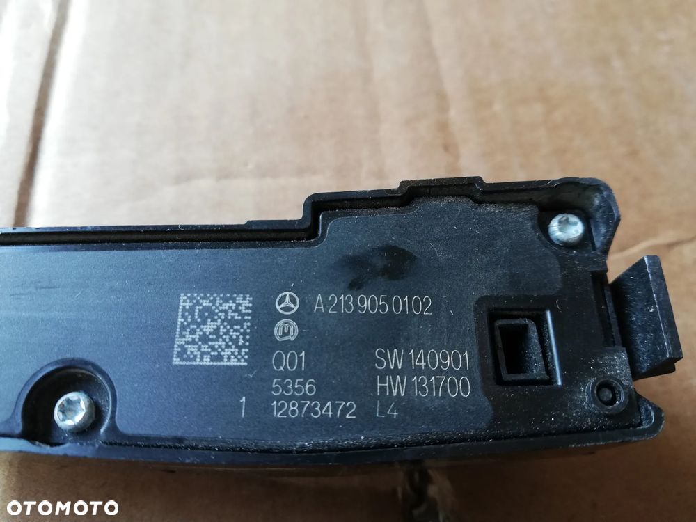 Mercedes W205 Przełącznik Panel Radia A2139050102 - 3