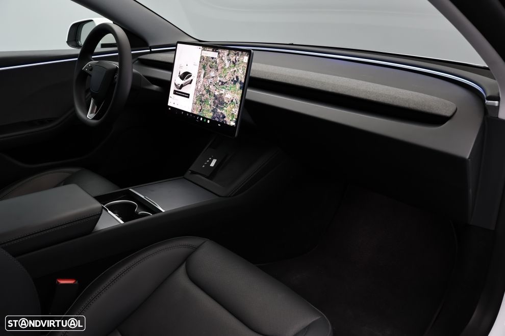 Tesla Model 3 Tração Traseira Standard - 24