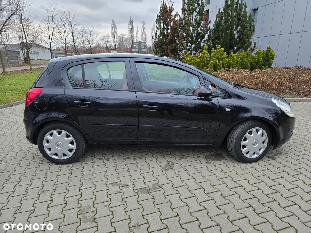 Opel Corsa 1.2 16V Cosmo - 28