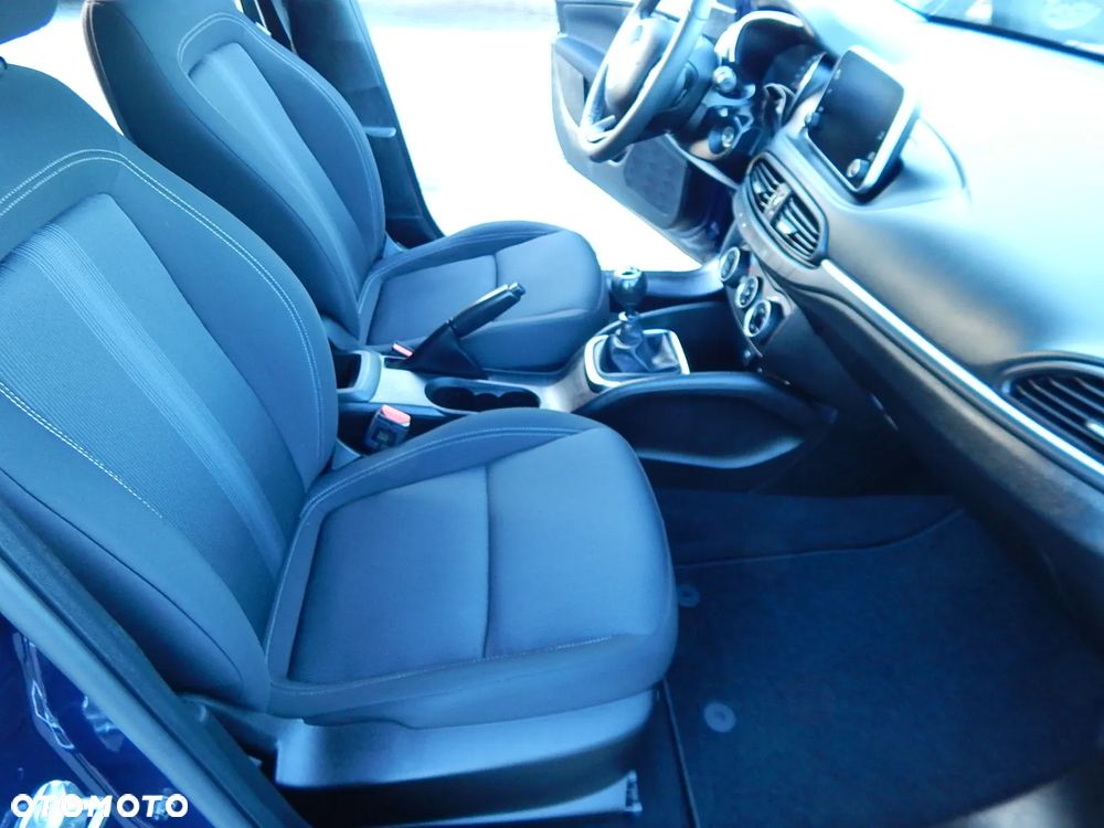 Fiat Tipo ver-1-4-t--jet-16v-easy - 26