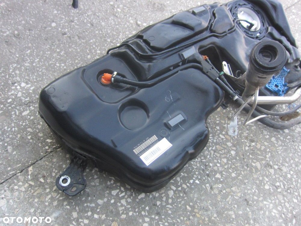 VOLVO XC60 XC 60 II BAK PALIWA ZBIORNIK POMPA 2.0 T5 BENZYNA USA 31372614 - 2