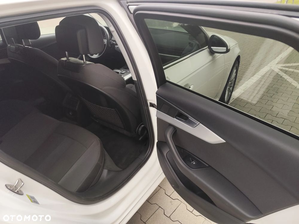 Audi A4 Avant 2.0 TDI Quattro S tronic - 15