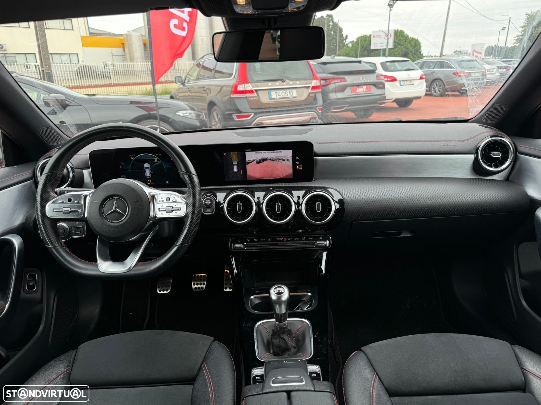 Mercedes-Benz CLA 180 d Shooting Brake AMG Line - 13