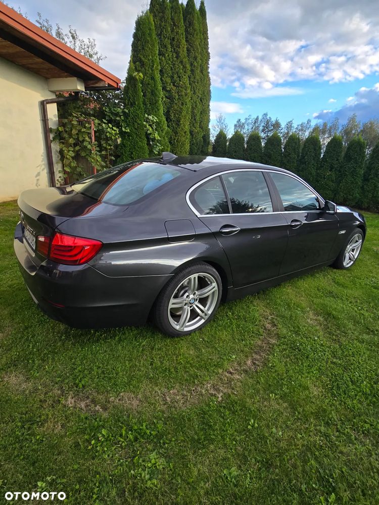 BMW Seria 5 530d xDrive - 5