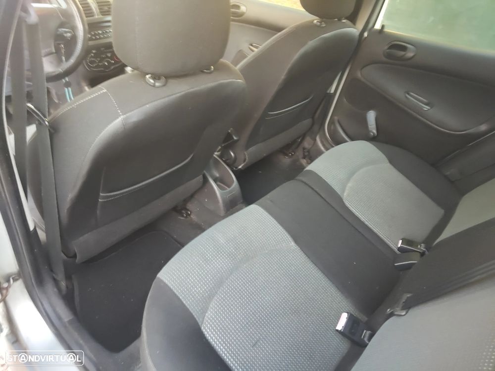 Peugeot 206 1.1 XR Présence - 8