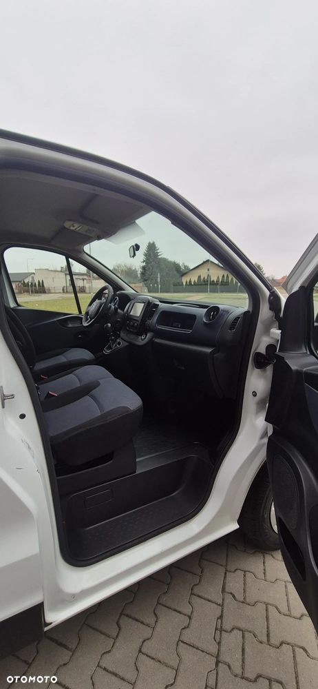 Opel Vivaro - 11