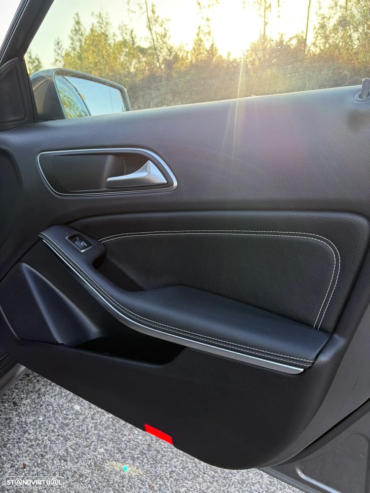 Mercedes-Benz A 180 d Urban - 13