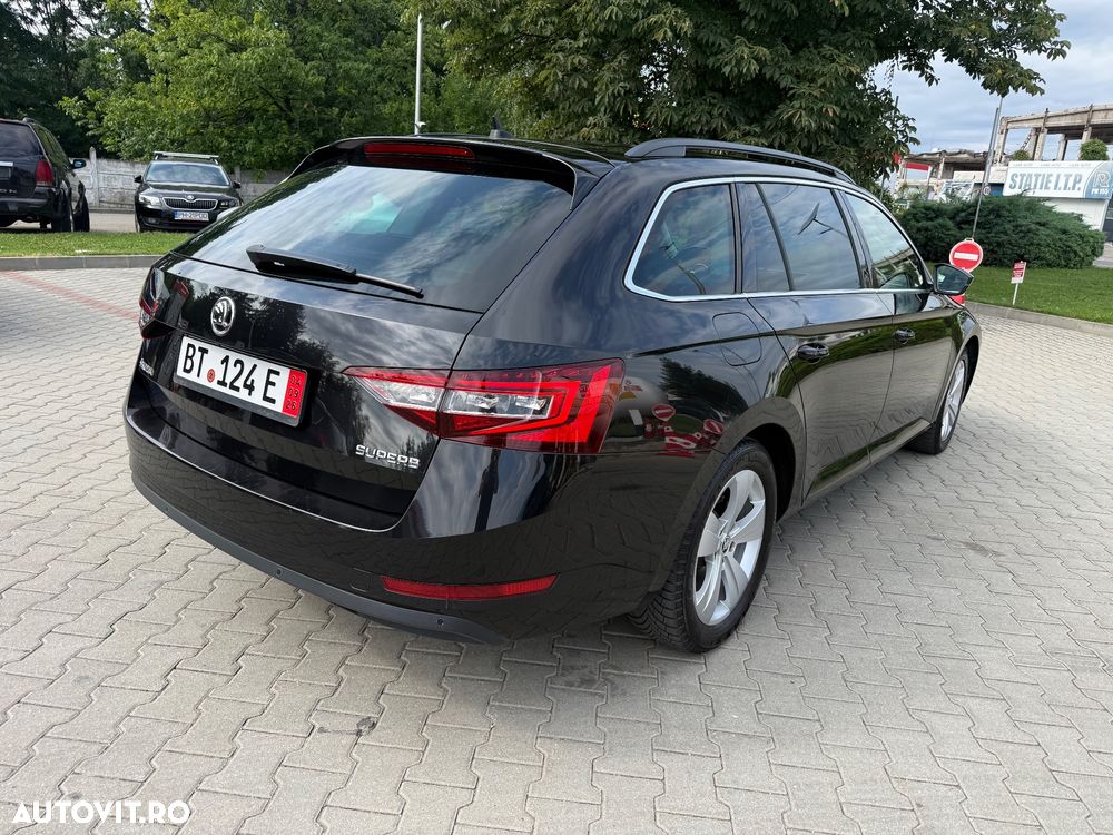 Skoda Superb 2.0 TDI DSG Premium Edition - 2