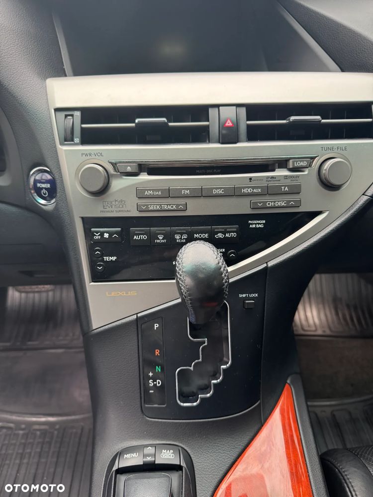Lexus RX - 24