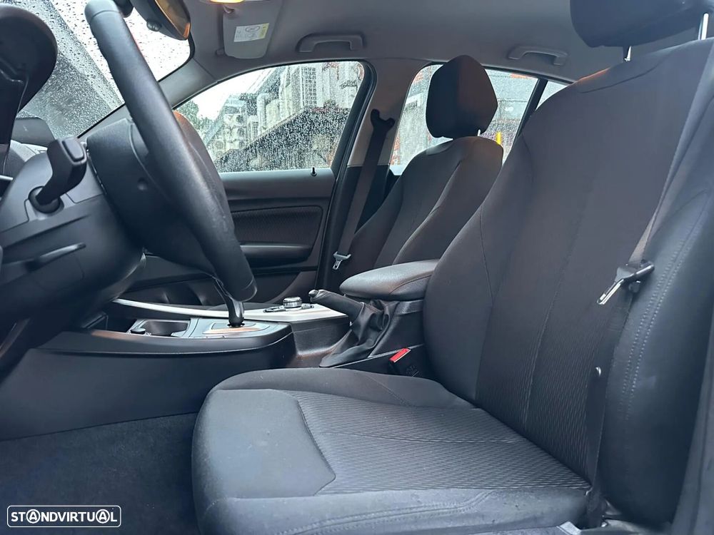 BMW 116 d Line Urban Auto - 22