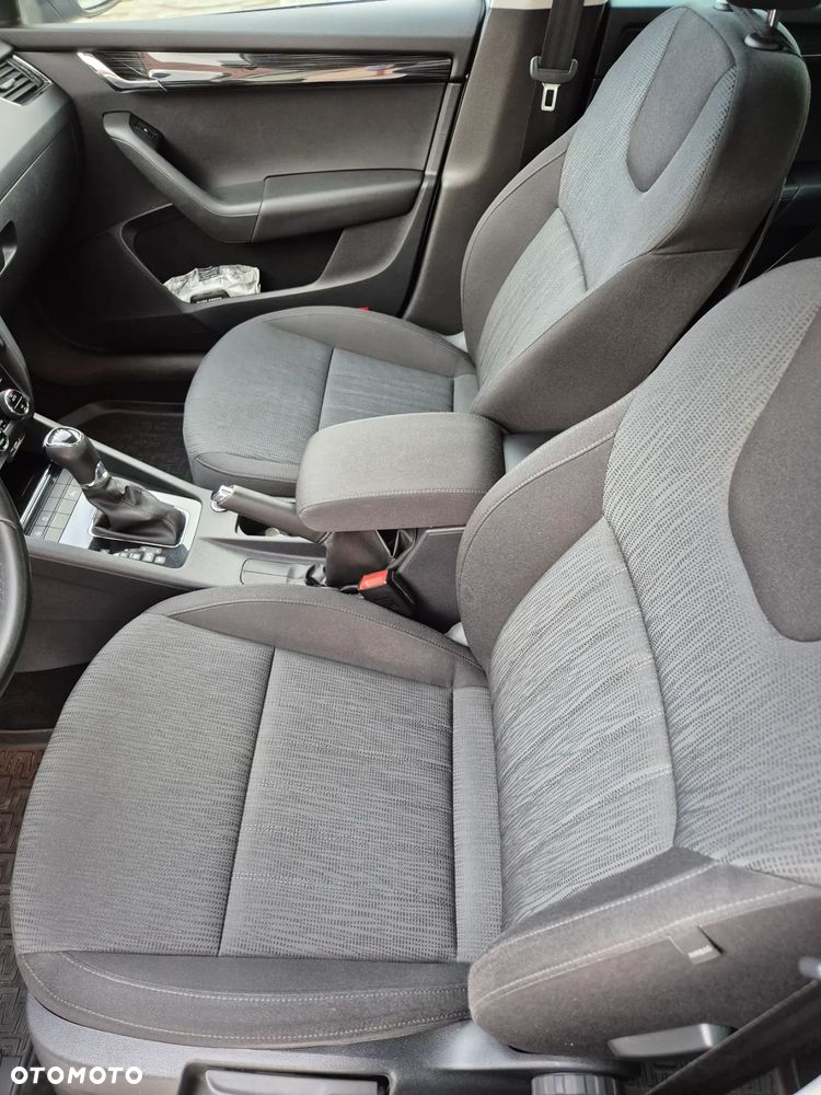 Skoda Octavia 2.0 TDI Style DSG - 12
