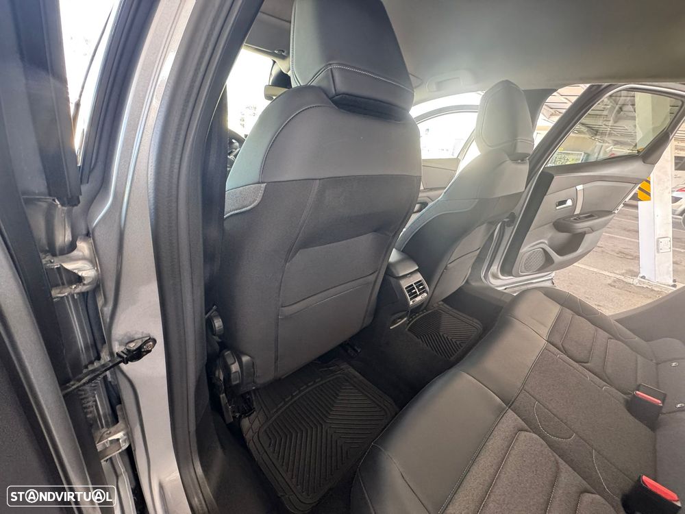 Citroën C4 X 1.2 PureTech Max EAT8 - 6