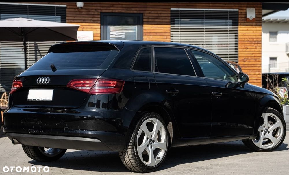 Audi A3 Sportback 1.6 TDI Ambition S tronic - 12