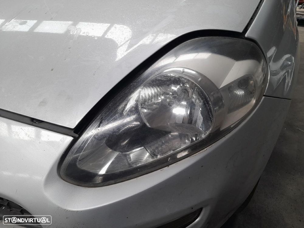 Ótica / farol esquerda FIAT Grande Punto (199_) - 1