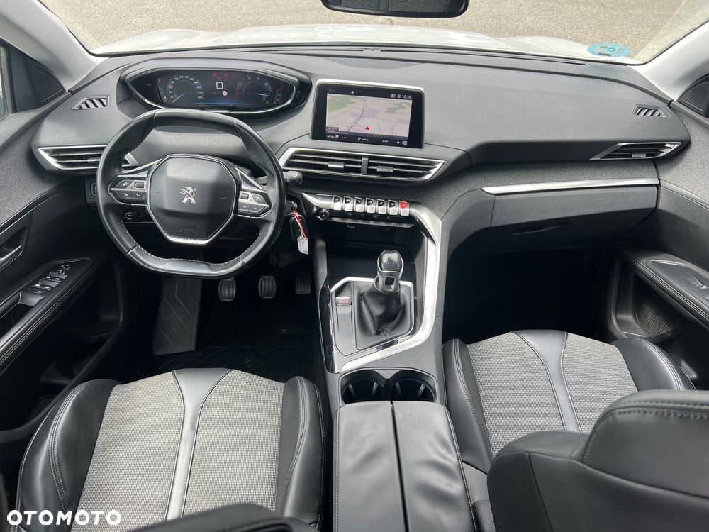 Peugeot 5008 BlueHDI 120 Stop & Start Allure - 22