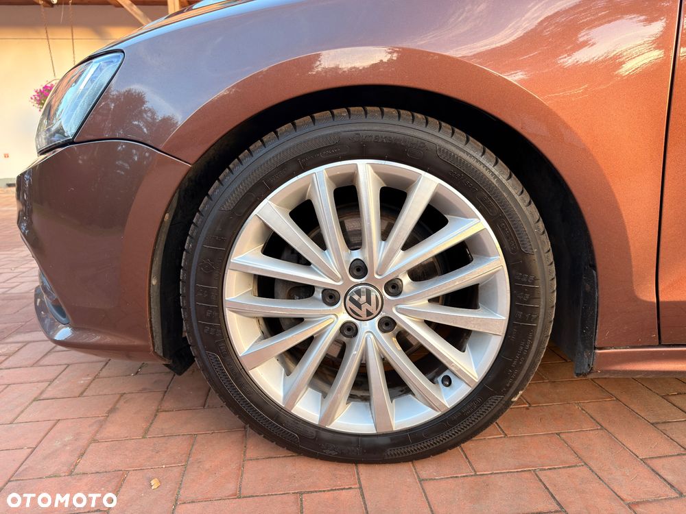Volkswagen Jetta - 7