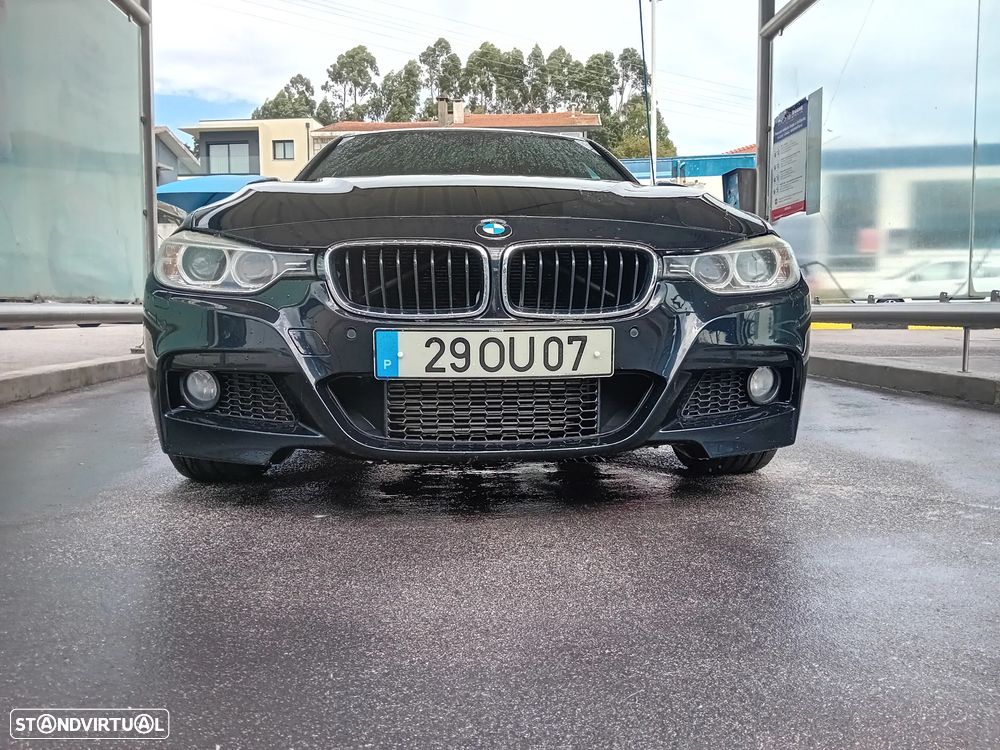 BMW 320 d Auto Pack M - 17