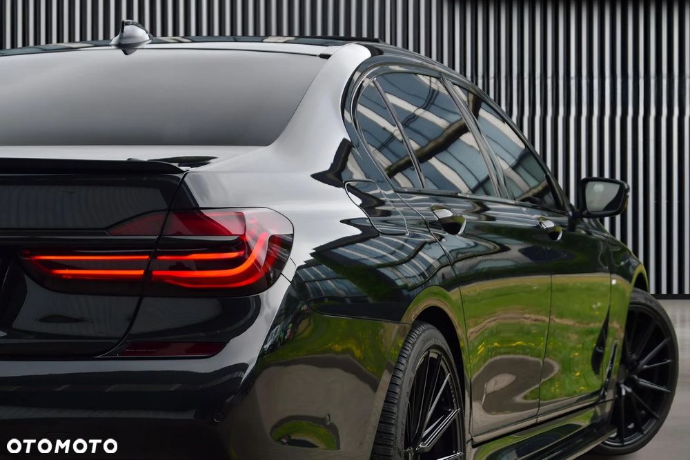 BMW Seria 7 750Ld xDrive - 12