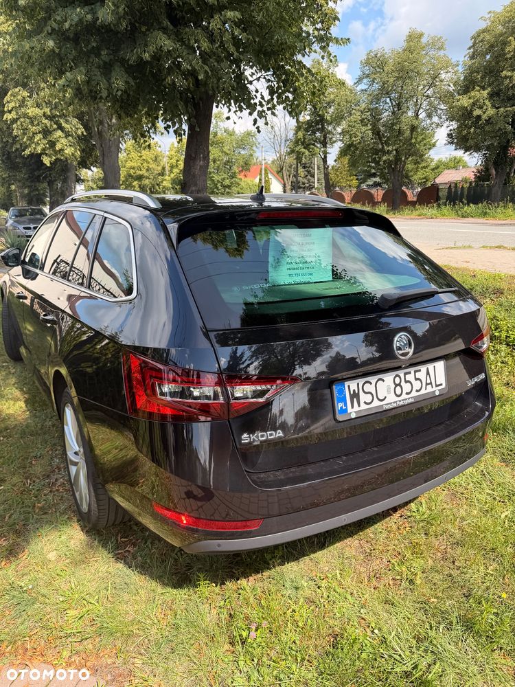 Skoda Superb 2.0 TDI SCR Style DSG - 6