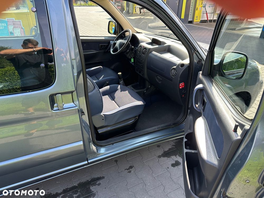 Citroën Berlingo 1.6i Prestige - 6