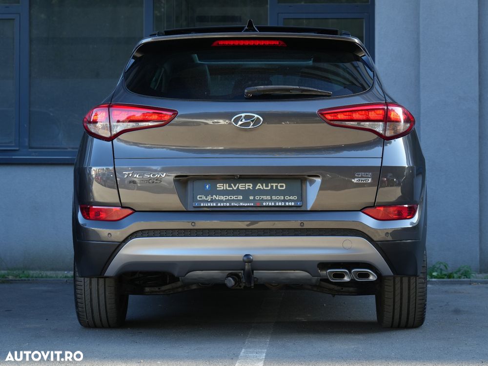Hyundai Tucson 2.0 CRDI 4WD Automatik Premium - 24