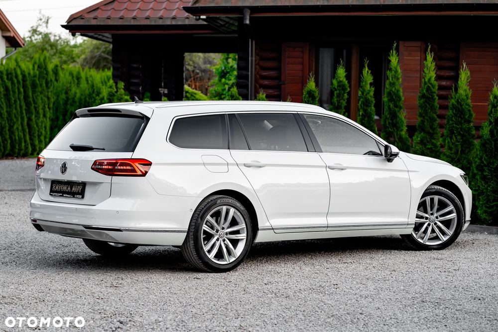 Volkswagen Passat Variant 2.0 TDI SCR 4Motion DSG Highline - 15