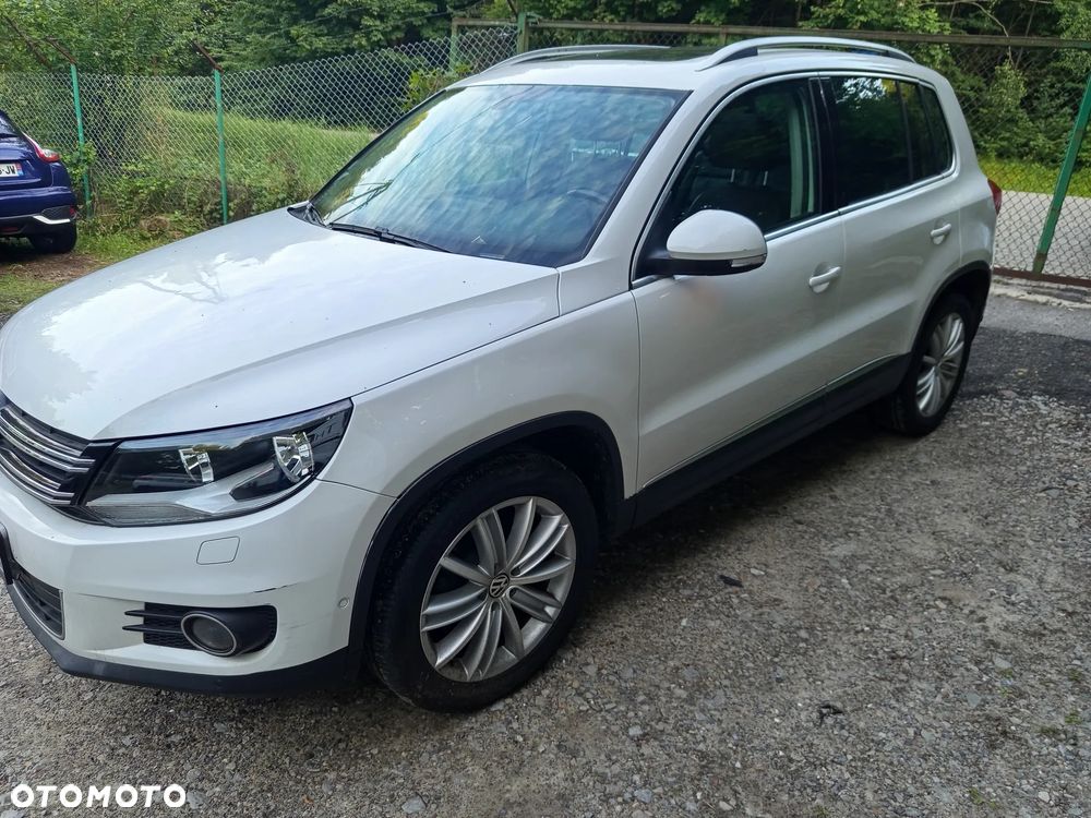 Volkswagen Tiguan - 1