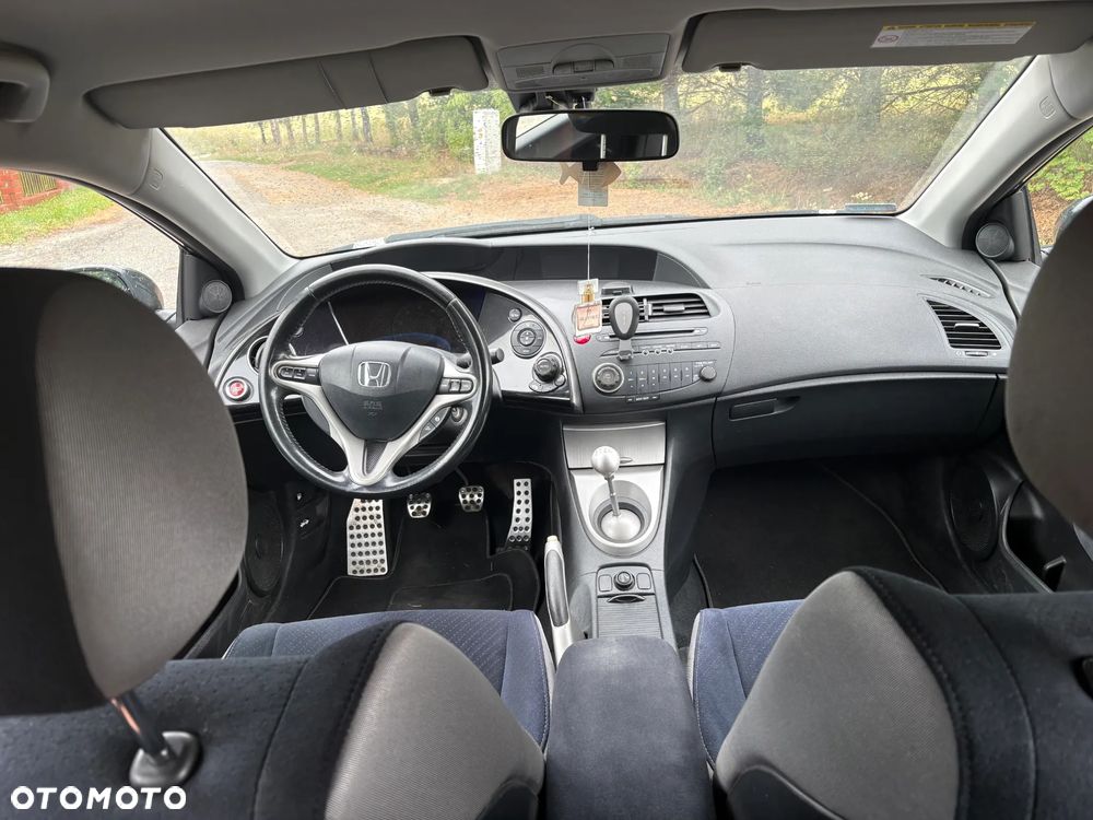 Honda Civic 1.8 Comfort - 9
