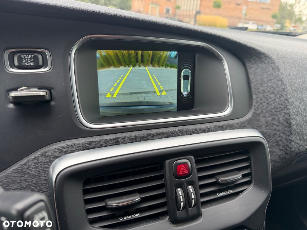 Volvo V40 D2 Drive-E Momentum - 15
